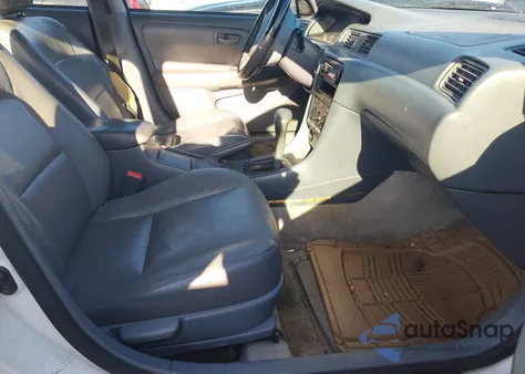 2000 Toyota Camry Le from USA, damaged, VIN 4T1BG22K1YU756645